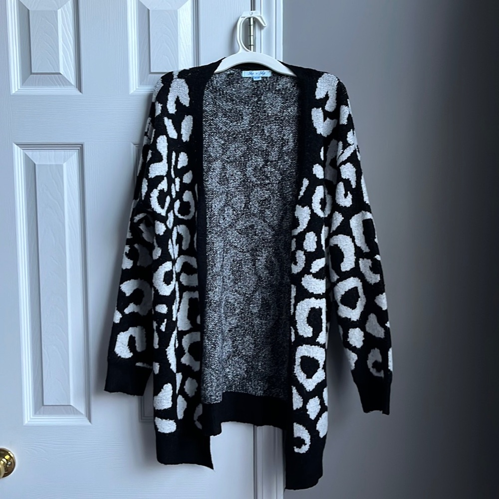 Black and White Pattern Cardigan